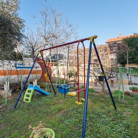 Cosy Holiday Home In Zadar With Garden 外观 照片